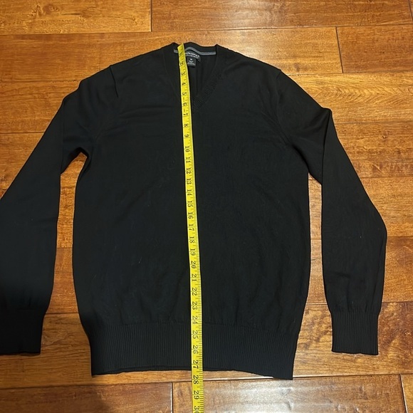 Banana Republic EXTRA FINE Merino Wool V Neck  Black Sweater Size M - Picture 7 of 8